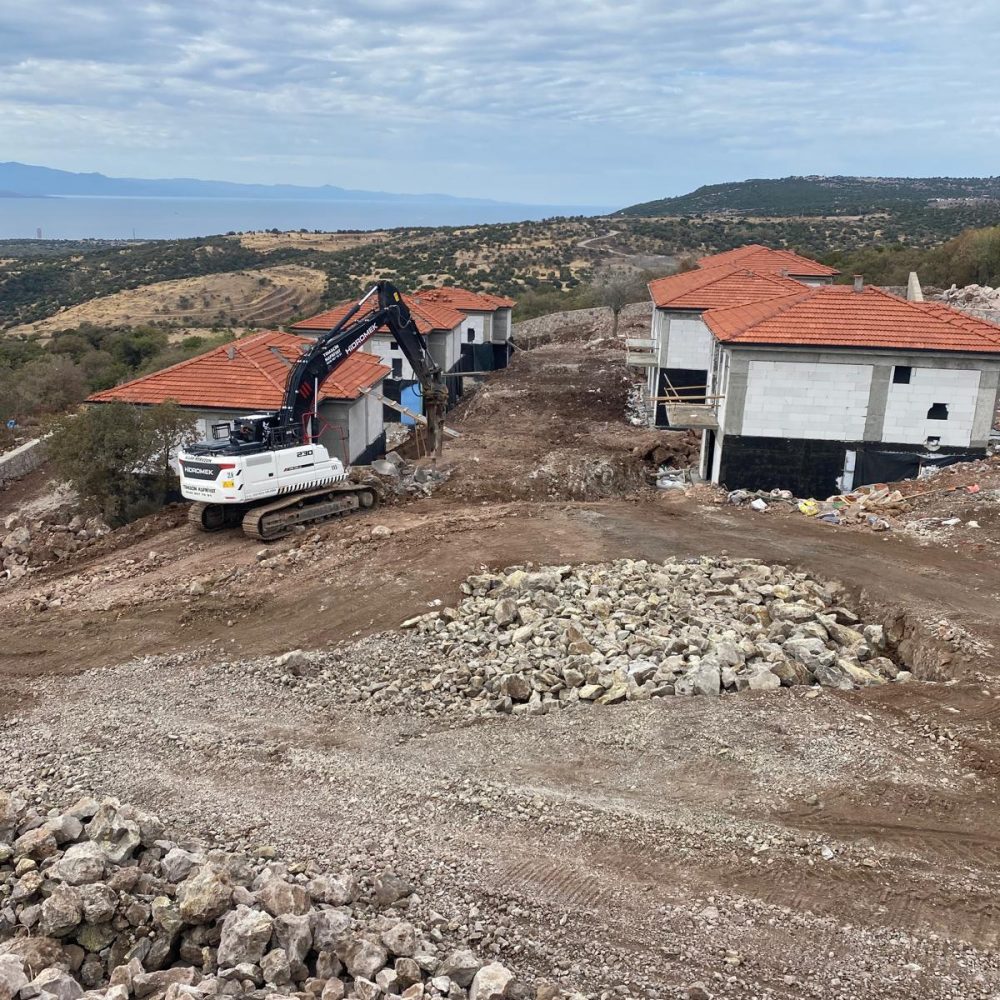 WhatsApp Image 2025-10-23 at 17.48.38