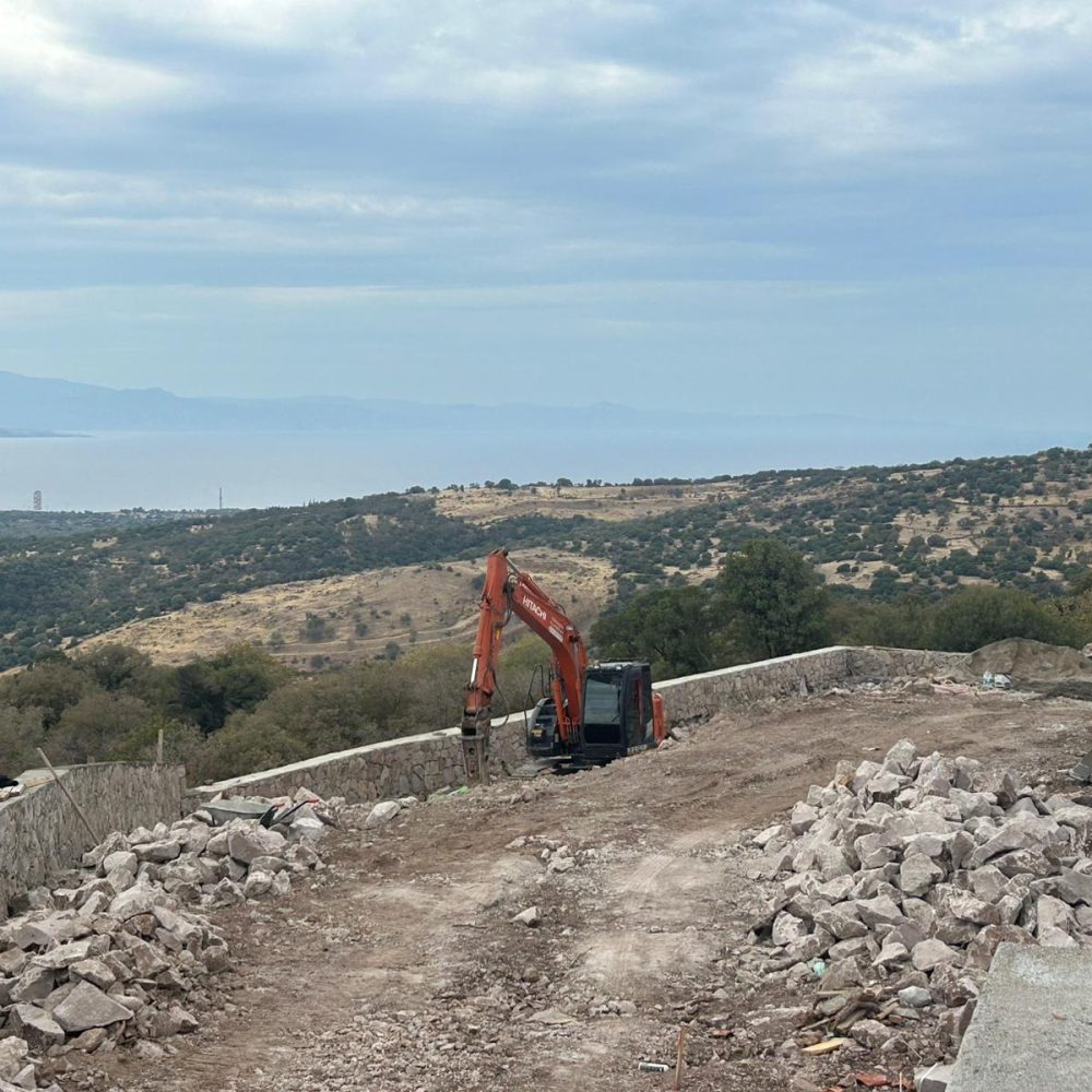 WhatsApp Image 2025-10-23 at 17.48.39