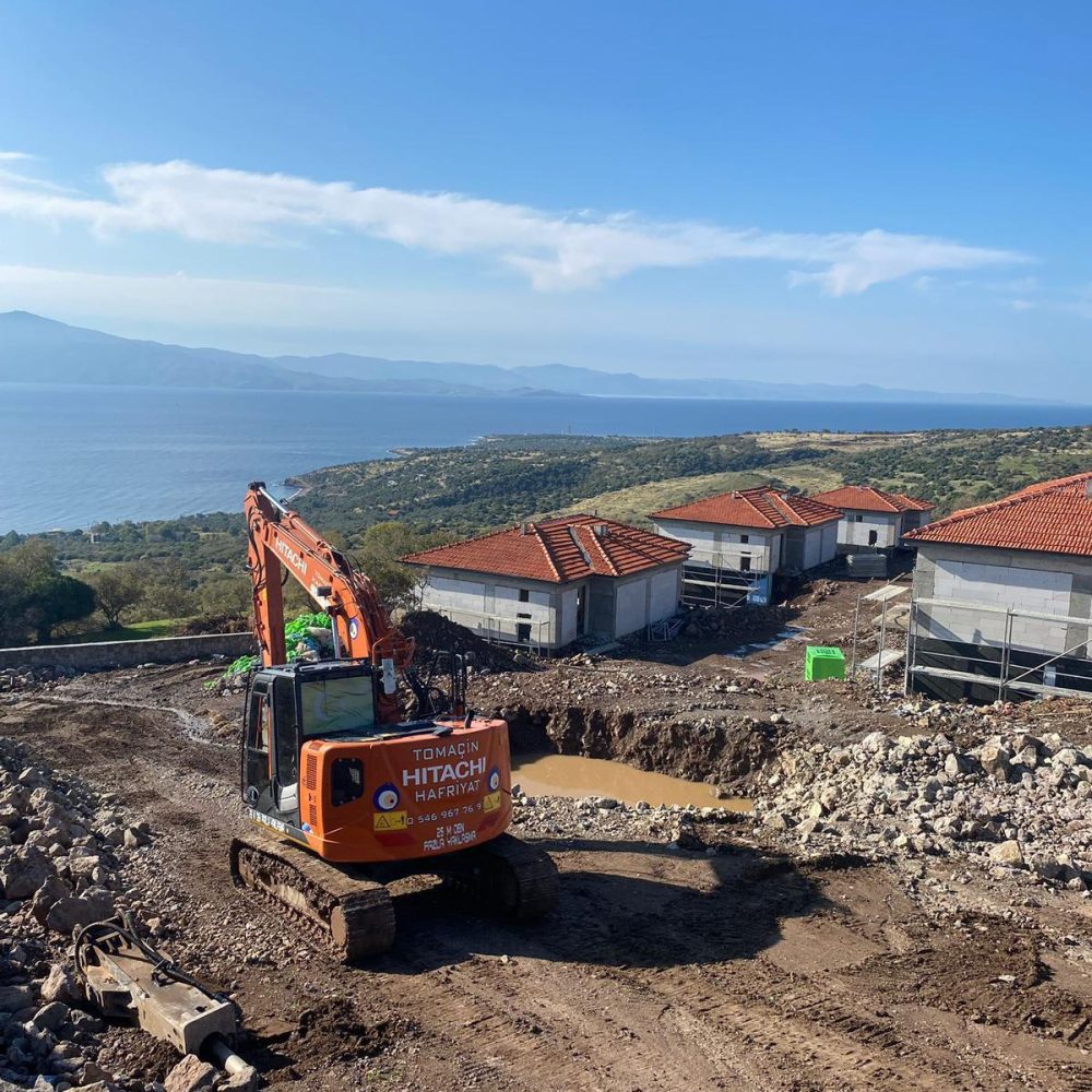 WhatsApp Image 2025-10-23 at 17.48.41 (2)